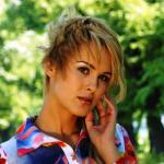 Galaktyczne fale i nieziemski blask: fryzury, które wyniosą Twój look poza orbitę