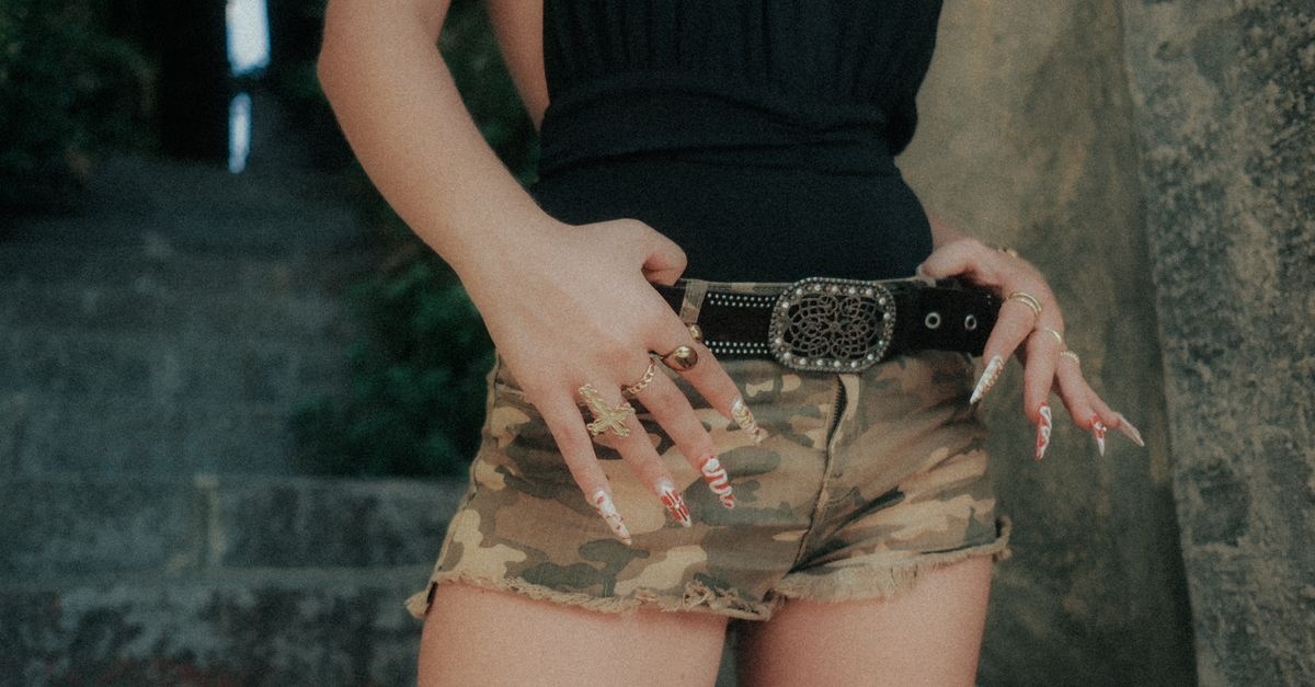 Efekt WOW na końcach palców: długie paznokcie i trendy, które właśnie rządzą