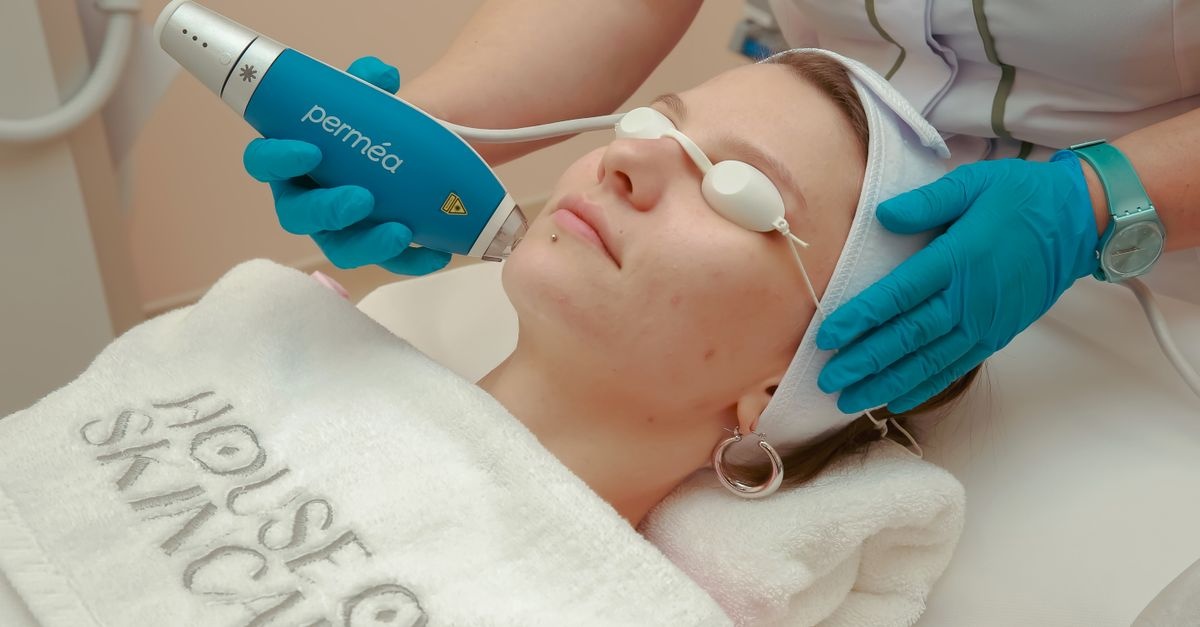 Pielęgnacja szyta na skórę: personalizowane terapie, które naprawdę działają