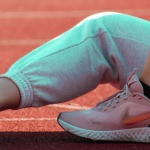 Sportowy szyk w mieście: outfity, które działają wszędzie
